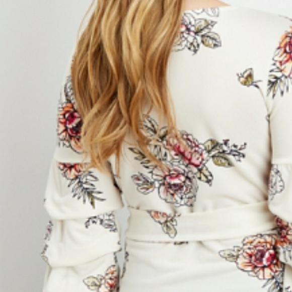 Wrop blouse - Picture 3 of 4